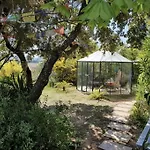 Adorable chalet avec jacuzzi privatif