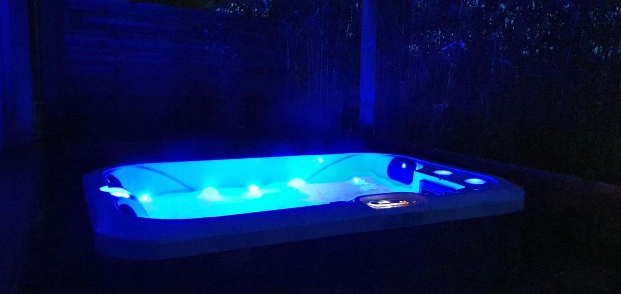 Adorable Avec Jacuzzi Privatif Appartement